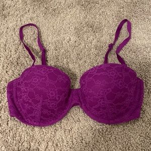 Purple convertible (straps/strapless) bra (never worn)